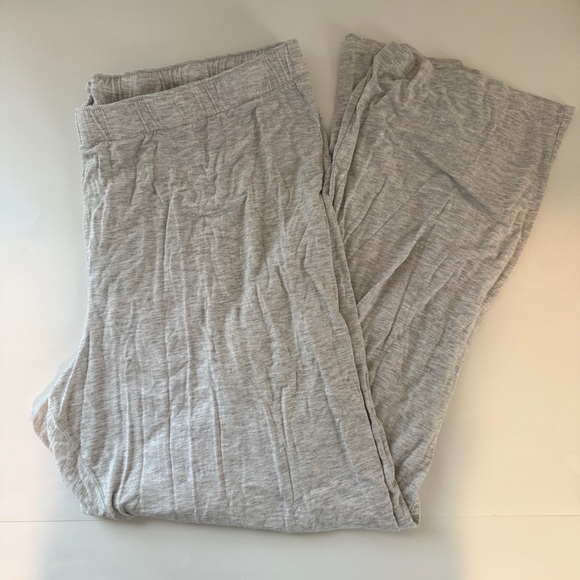 Old Navy Grey Pajama Pants - Picture 1 of 4
